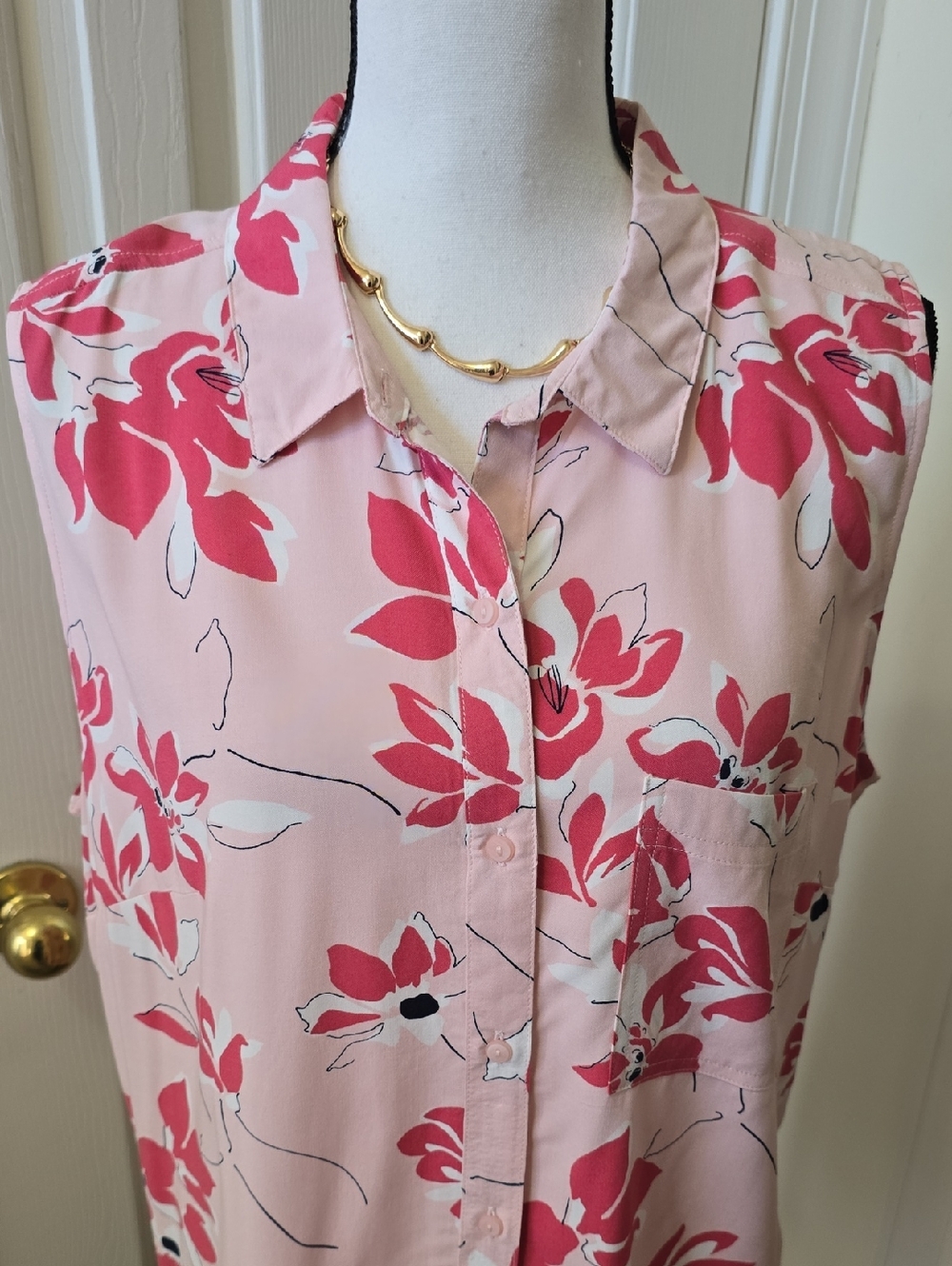 LIZ CLAIBORNE BRAND WOMEN'S SLEEVELESS PINK & WHITE SUMMER BLOUSE SIZE LARGE